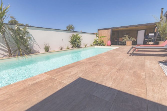 Pool-house et autres structures pour vos jardins